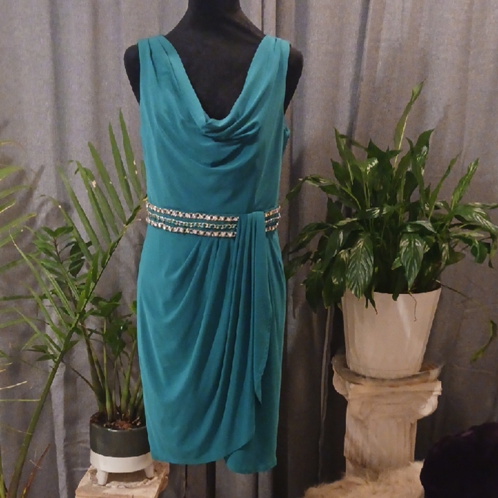 NEW Elegant Teal Sleeveless Dress